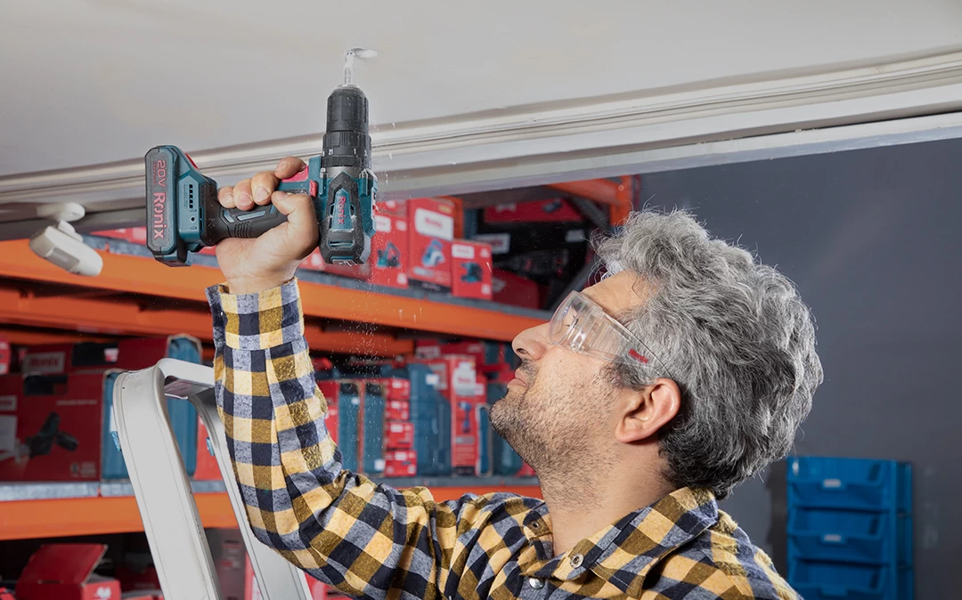 طریقه نصب رول بولت سقفی در ۵ مرحله