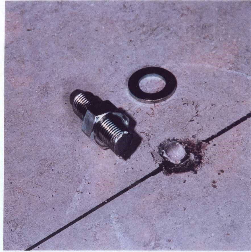 طراحی اتصال انکر پلیت ( رول بولت ) تحت بار کششی